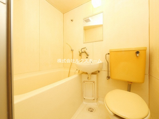 隆起ハイツの浴室