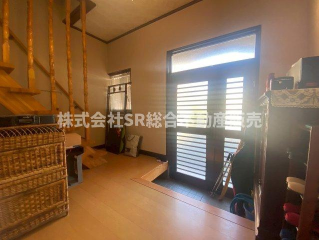 菱江5丁目中古戸建の玄関|玄関ホールが広々してます！