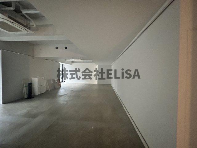 六本木三幸ビルの居間・リビング