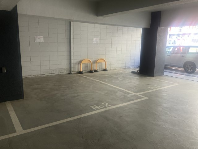 第５東ビルの駐車場