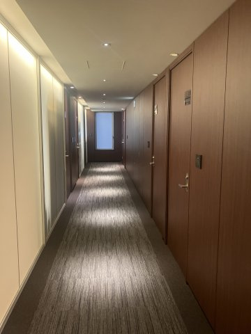 ビュレックス麹町のロビー