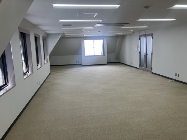 坂田ビルのロビー