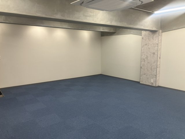 第１井上ビルの居間・リビング