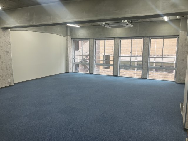 第１井上ビルの内装