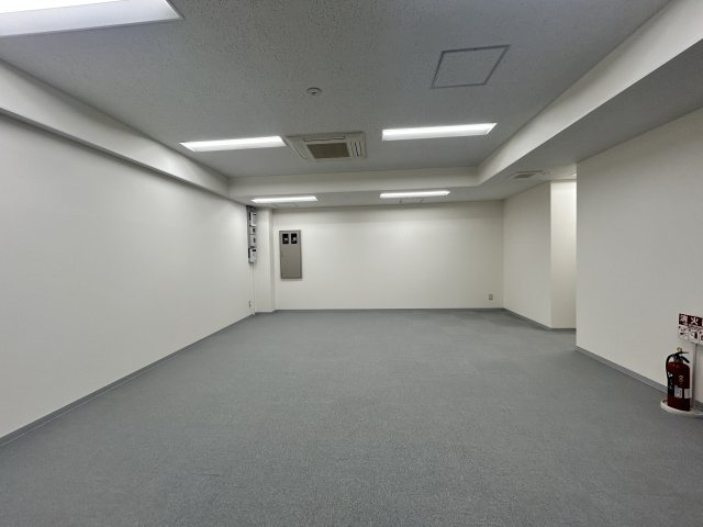 第２中田ビルのロビー