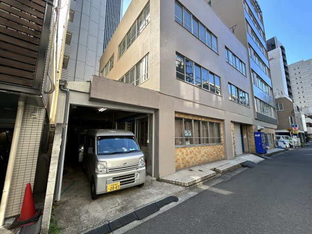 六本木福吉町ビルの駐車場