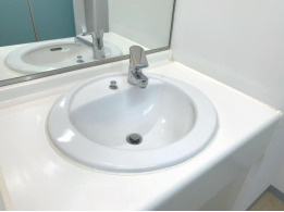 三軒茶屋堀商ビルの内装