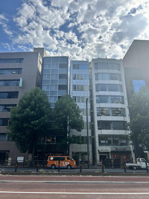 ロリエ四谷ビルの外観| 