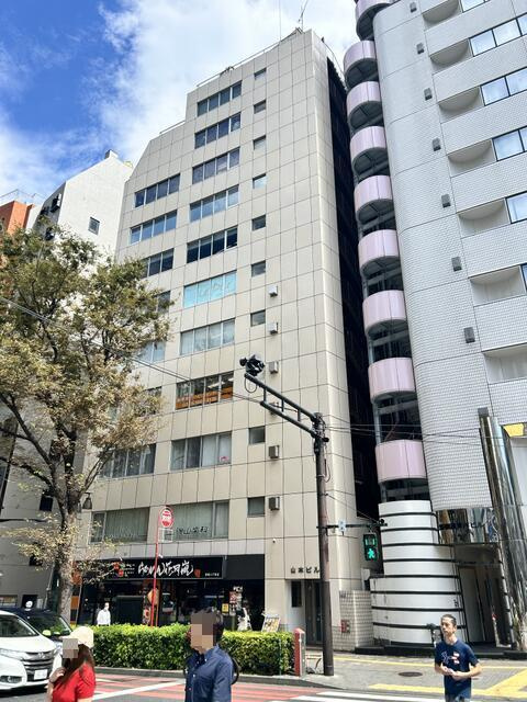 山本ビルの外観| 