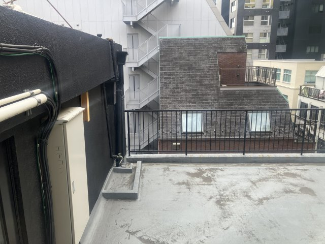 第１井上ビルの駐車場