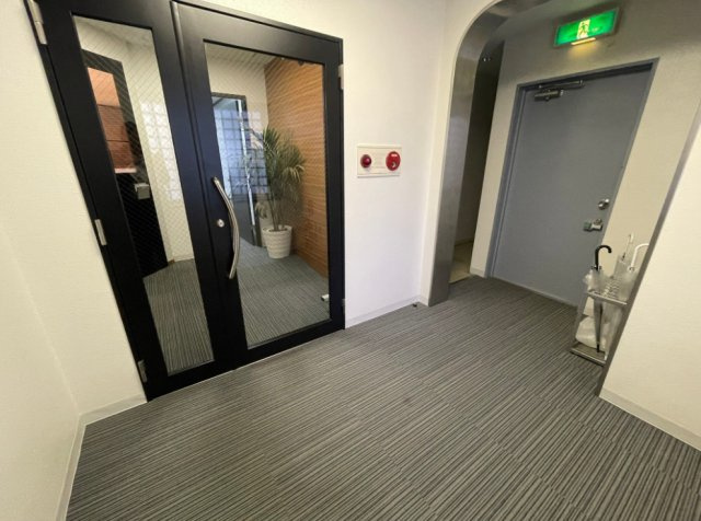 ビリーヴ新宿のロビー