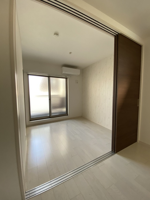 LEPUS御厨Bの洋室