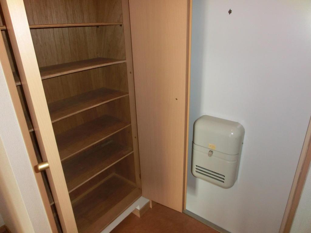 ロータリーマンション長田東の収納