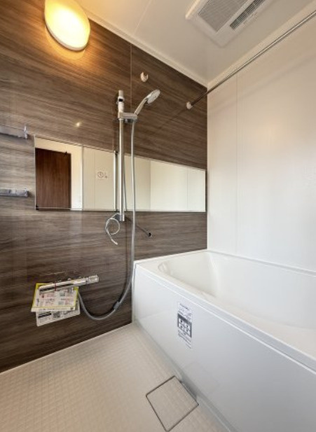 朝霞市幸町一丁目戸建の浴室|コンパクトで使いやすいお風呂です