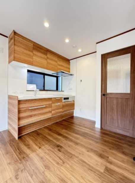 朝霞市幸町一丁目戸建のキッチン|コンパクトなキッチンで掃除もラクラク