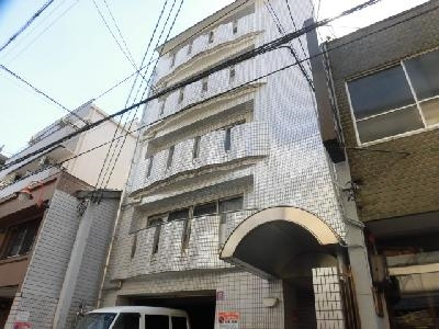 五条セフィーマンションの外観