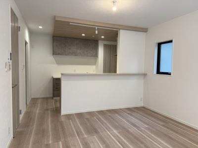 【居間・リビング】 | 星陵台５丁目新築戸建