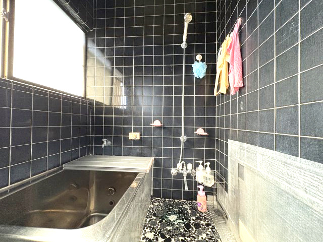 350㎡越え宅地！足利市梁田町　平屋建ての浴室|落ち着いた空間のお風呂です