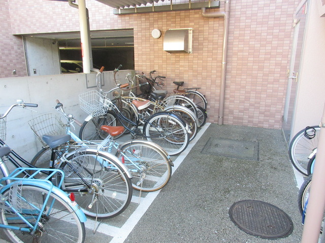 ☆駐輪場が2ヵ所あります☆