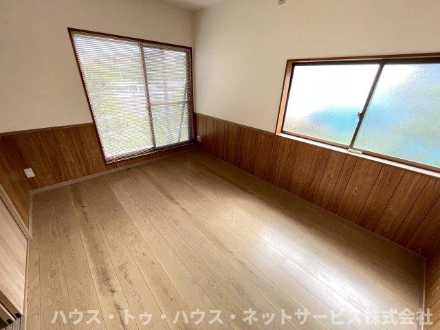 流山市野々下平屋の居間・リビング
