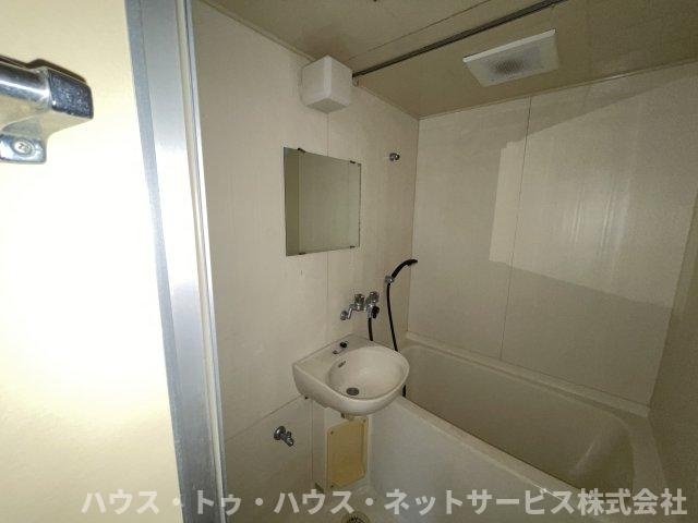 流山市野々下平屋の洗面所