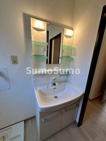 ファミール仁川IIの洗面所