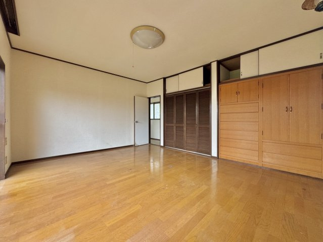 龍ヶ崎市塗戸町中古戸建の洋室