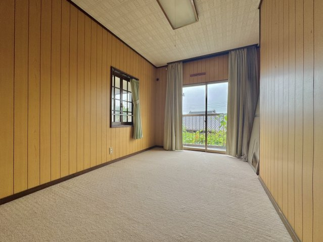 龍ヶ崎市塗戸町中古戸建の洋室