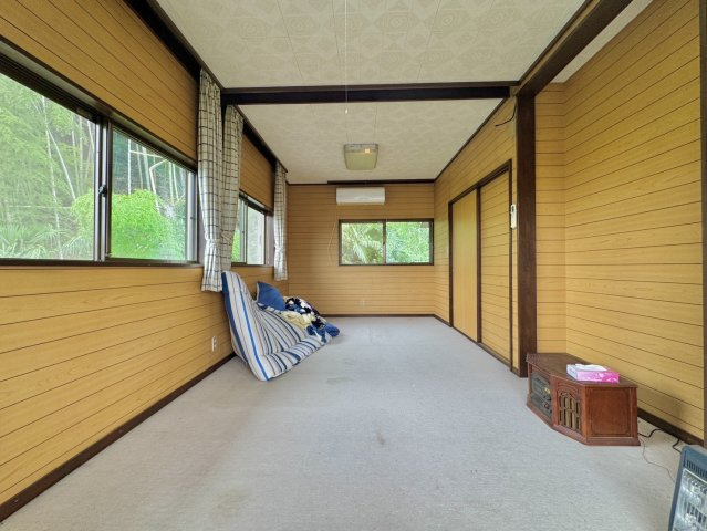 龍ヶ崎市塗戸町中古戸建の洋室