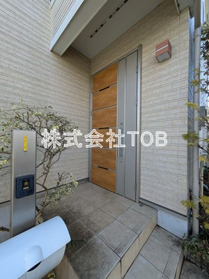 【その他】 | 下高井戸戸建-普通借家2年- | 玄関扉
