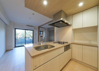 【キッチン】 | オーパスレジデンス南青山 | ※写真は同タイプ住戸です。