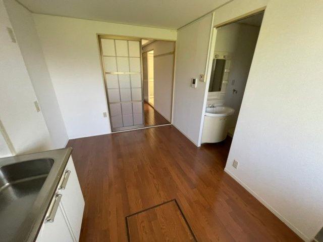 グランディール織戸の居間・リビング