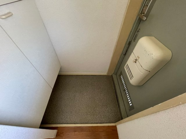 グランディール織戸の玄関