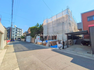 【前面道路含む現地写真】