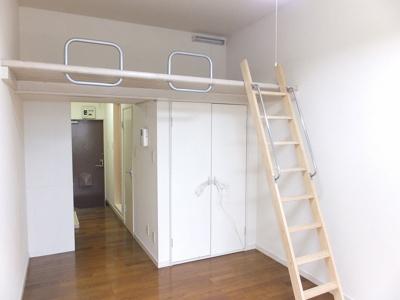 【居間・リビング】 | レオパレスリバーサイド染地