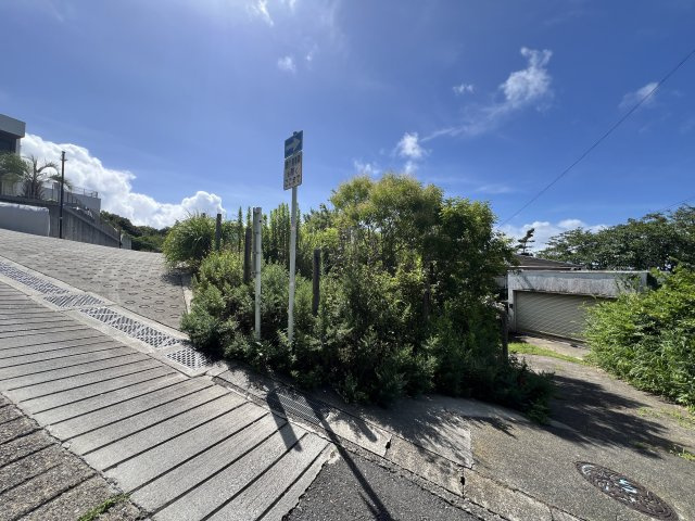 オーシャンビュー！敷地面積約101坪の眺望良好建築条件なしの広大な売地の外観