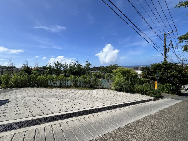 オーシャンビュー！敷地面積約101坪の眺望良好建築条件なしの広大な売地の外観