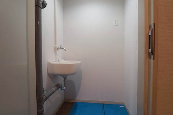 【設備】 | 【各階ごみ置き場】各フロアごとに曜日や時間に関係なくゴミ出しできるゴミステーションを設置しています。