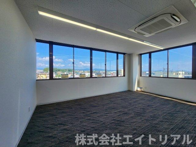 豊田市四郷町森前南　貸店舗・事務所の内装