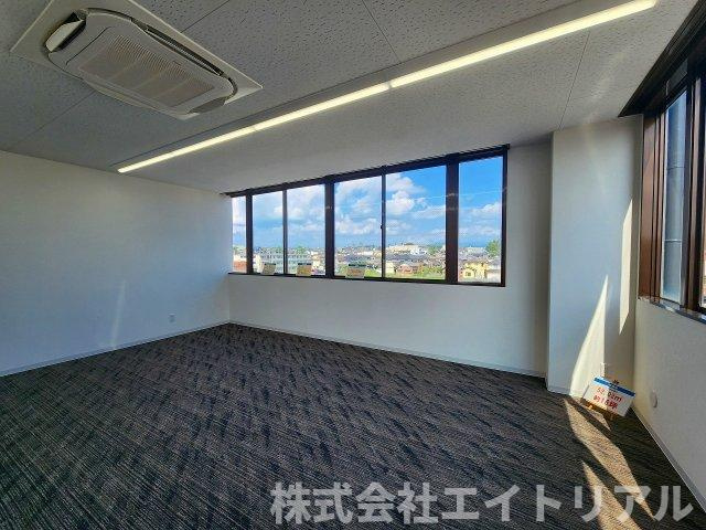 豊田市四郷町森前南　貸店舗・事務所の内装
