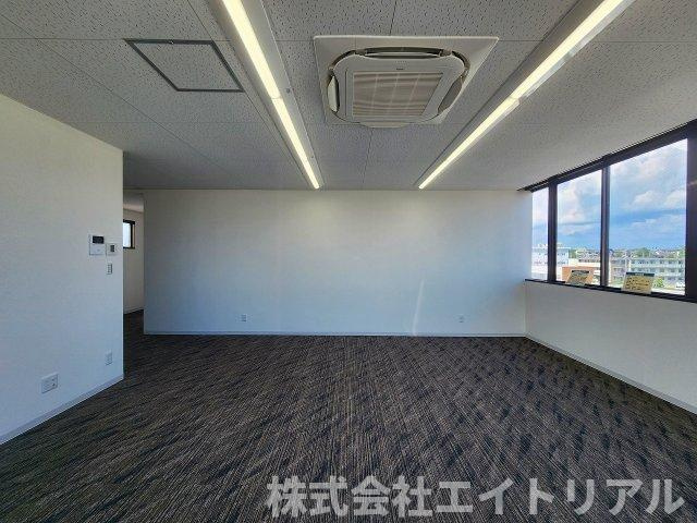 豊田市四郷町森前南　貸店舗・事務所の内装
