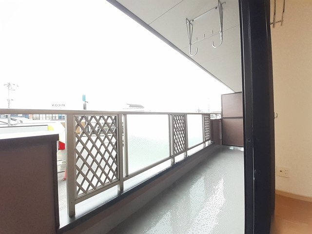 ウインドスクエアのバルコニー|バルコニーがあります