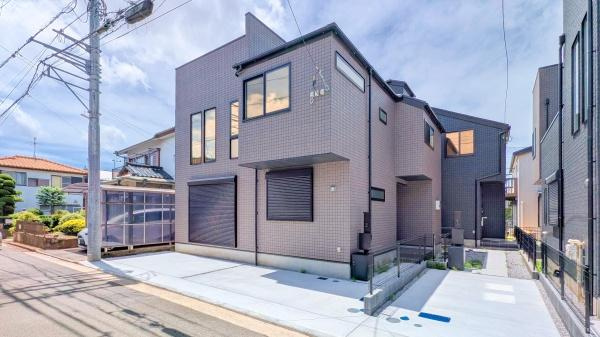 横浜市港北区高田東３丁目の新築一戸建の外観|いつでもご案内可能です！
お車でご自宅まで送迎承ります。