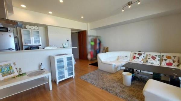 和歌山マリーナシティシエルヴィータの居間・リビング