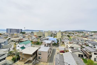 【展望】 | 前方に遮るものがない最上階からの見晴らしは抜群です！バルコニーからは海や福岡タワーが望めます