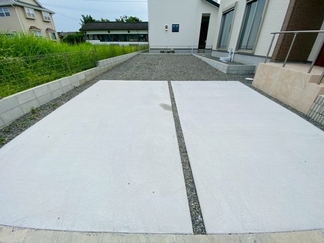 よかタウン／南区白石町2期／１号棟の駐車場|駐車スペースは2台分