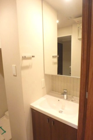 デュオフラッツ芝公園の独立洗面台