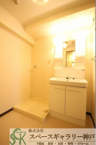 ファミール岡本の洗面所|※お部屋により仕様が異なる場合がございます※