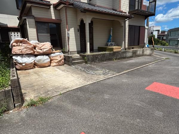 岡崎市井田町星九田・中古戸建の駐車場|２台駐車できます！