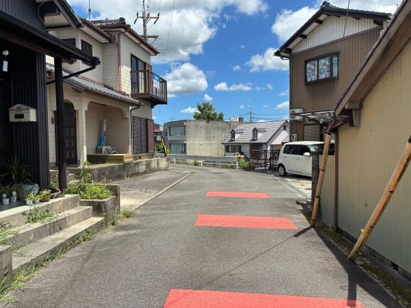 岡崎市井田町星九田・中古戸建の前面道路含む現地写真|前面道路です。